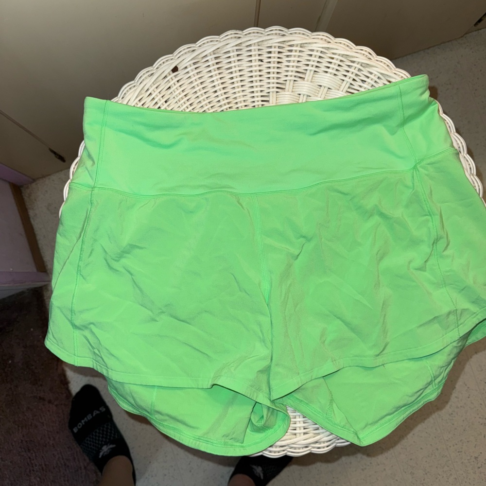 Lululemon speed ups Pistachio high rise and 4in inseam